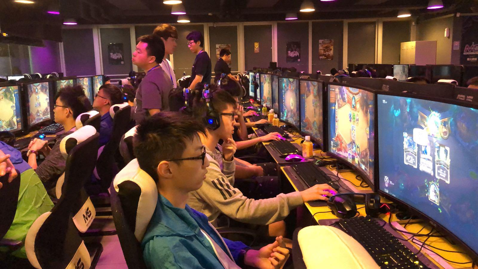 身就凸显了 身就凸显了