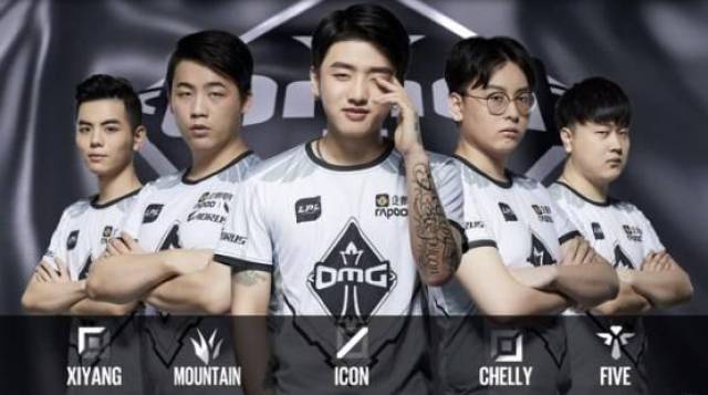 不屈不挠的 不屈不挠的