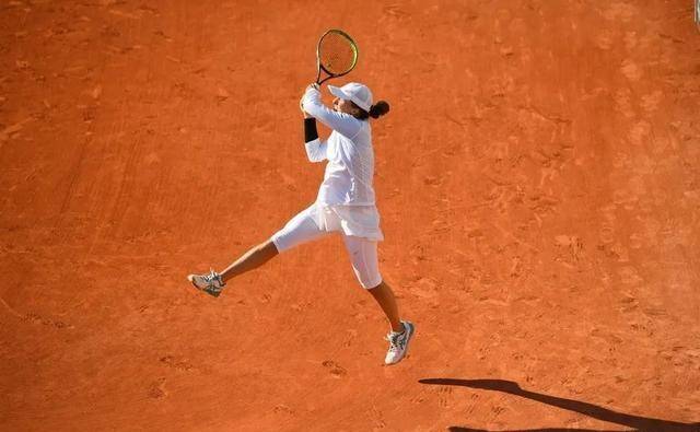 更是一个时 更是一个时